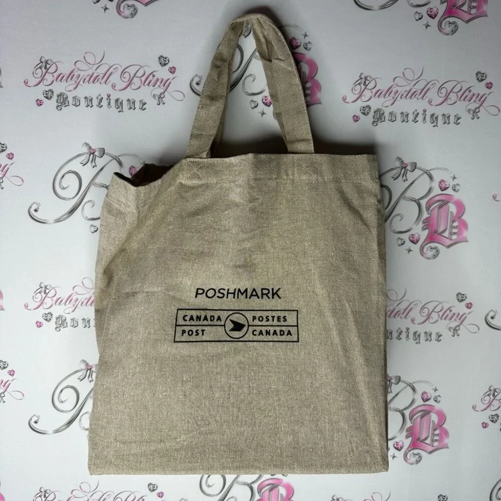 Tote bag Poshmark Canada post recycle♻️ Beige Tote Bag package carry